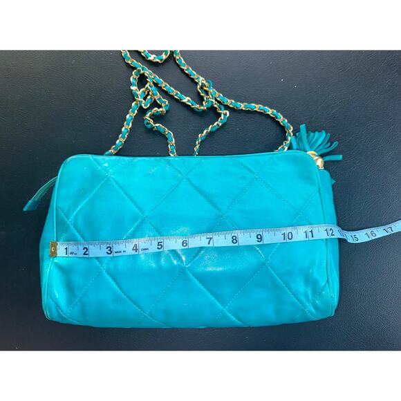 VINTAGE EIGHTIES 80's HENRI BENDEL TURQUOISE QUILTED LEATHER CROSSBODY BAG - Picture 6 of 11